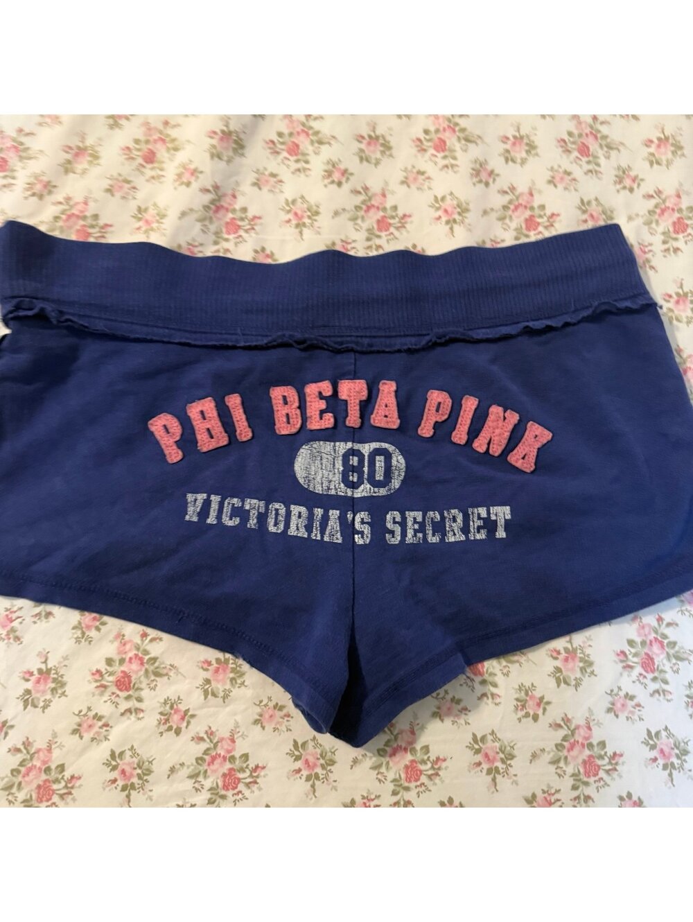 Y2K PINK Victoria’s Secret Shorts [COPY] - Picture 5 of 5